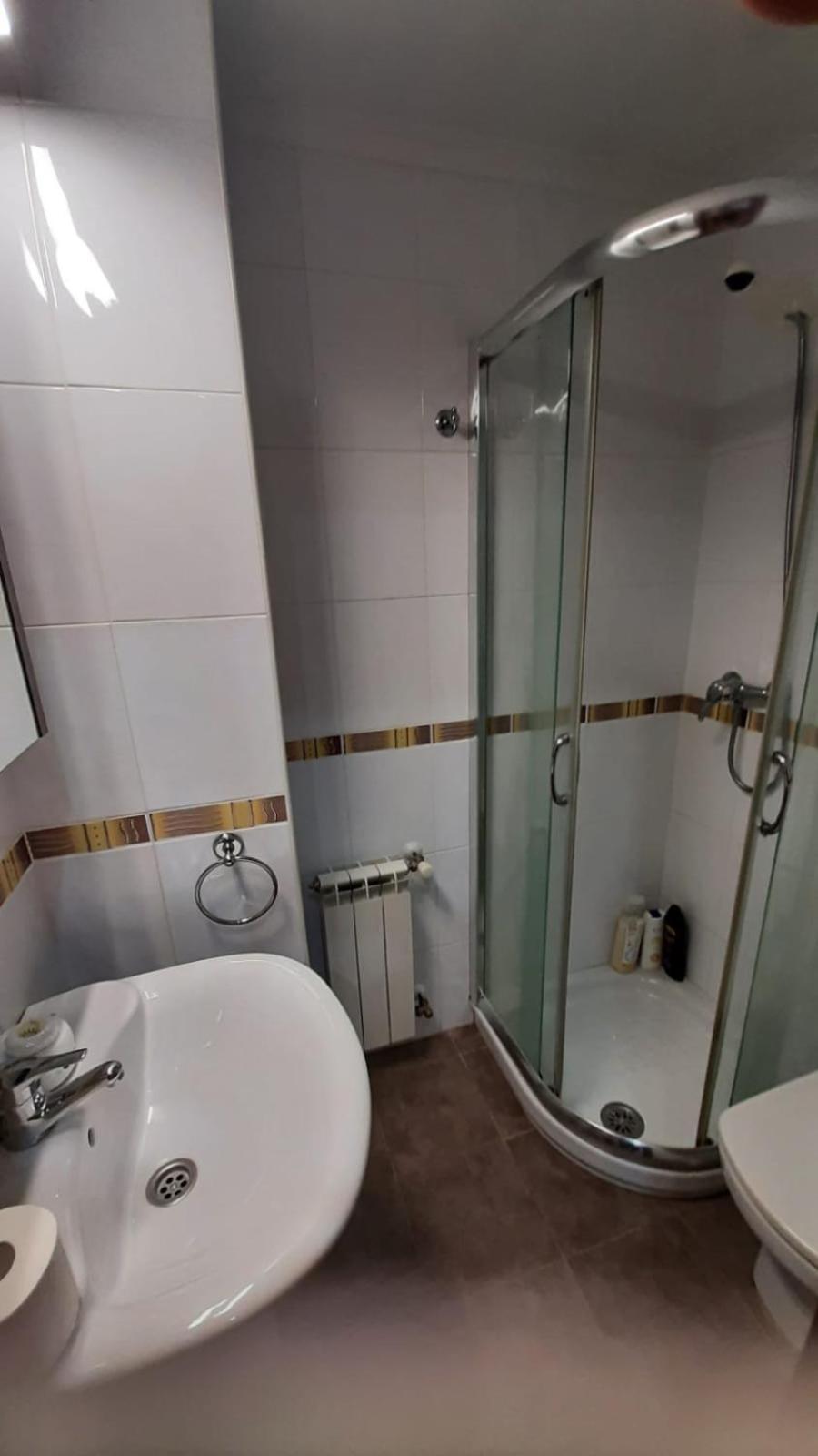 Sar Inn - Garaje Incluido Авілес Екстер'єр фото